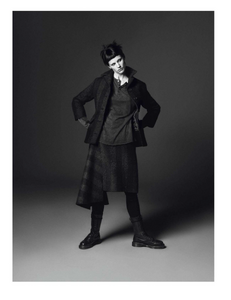 vogue-paris-2013-aout-167.thumb.png.92c8cb8820485b4895af03ff97904590.png