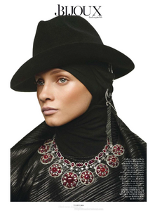 vogue-paris-2013-mars-180.thumb.png.8554440b312b3e14345925c93036d5e8.png