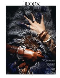 vogue-paris-2013-octobre-167.thumb.png.4a9287044583634def8933fab28970d2.png