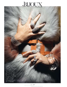vogue-paris-2013-octobre-168.thumb.png.a6a1288346d258c9cb399a44577bd60e.png