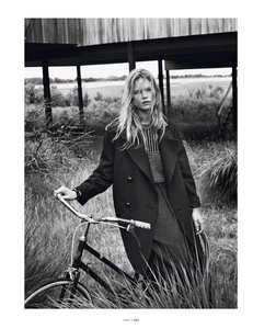 vogue-paris-2013-octobre-225.thumb.png.3047ebffb82e1e8e61a54d907f5f5892.png
