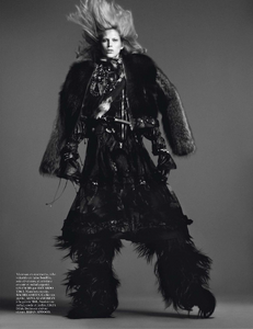 vogue-paris-2013-octobre-283.thumb.png.1122254231dfa184c1eba9a86dd20fa3.png