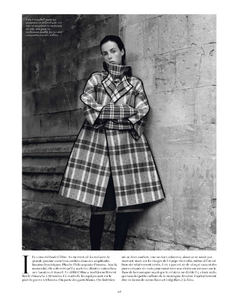 vogue-paris-2013-octobre-317.thumb.png.ee372bbc9f2c8387d306571d2beb58b0.png
