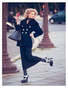 vogue-paris-2013-septembre(dragged)98.thumb.jpg.f0f00f3c5ab5eedd22da7025a71fe3cf.jpg