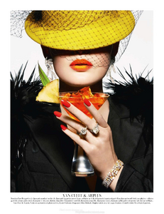 vogue-paris-2014-juin-juillet-178.thumb.png.53d0d3c4872c7e722e12e18540eb65be.png
