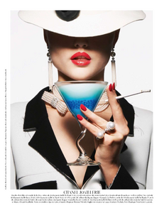 vogue-paris-2014-juin-juillet-185.thumb.png.a88bd0c1a1fbec47a1a2b16b1b7ad76c.png