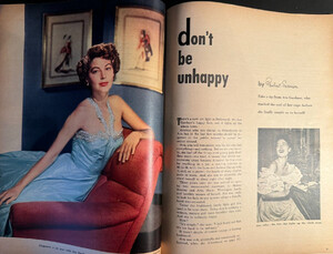 1950-3PHOTOPLAY.thumb.jpg.c5e47ded9517ca011ef8d1ff3120d2db.jpg