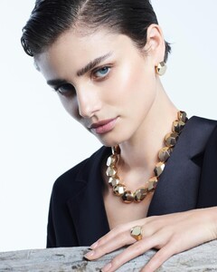 [2025.02.26] emporioarmani_482116303_18490992895050980_2259125386737059068_n.jpg