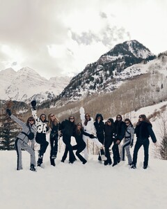 [2025.03.02] helenowen_482785496_18482289013019170_3627483613463119715_n.jpg