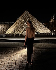 [2025.03.05] josephineskriver_482501342_18493368532020326_8627596655403566887_n.jpg