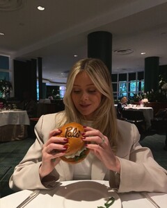 [2025.03.07] hannahg11_483194160_18502075969030160_8521810687114629201_n.jpg