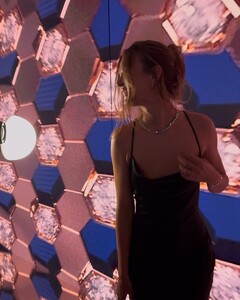 [2025.03.07] josephineskriver_482751487_18493721449020326_2438192232162310696_n.jpg