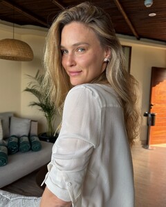 [2025.03.08] barrefaeli_482921021_18494177329041153_6737118728375383164_n.jpg