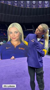 [2025.03.08] livvydunne-laurastjohn_44_3584230827397205581.jpg