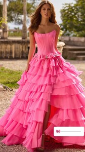 [2025.03.08] sherrihill_3584089796217451315.jpg