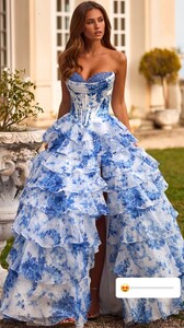 [2025.03.11] sherrihill_3586331978064285760.jpg