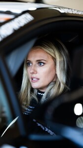 [2025.03.13] lindsaymariebrewer-lamborghinisc_3587496388385533891.jpg
