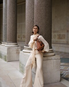 [2025.03.15] carmellarose_484551395_18498998236035727_5015339065298986612_n.jpg