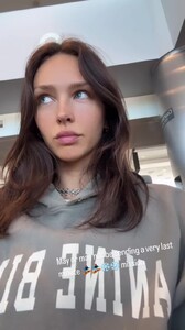 [2025.03.17] rachelc00k_3590419107413253209.jpg