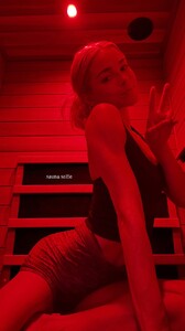 [2025.03.18] livvydunne_3591213700758639237.jpg