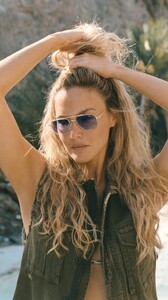 [2025.03.20] carolinalemkeberlin.il_3592401870836137351.jpg