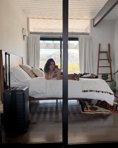 [2025.03.20] msgigiparis_485454183_18489281866007726_7181342840718496523_n.jpg