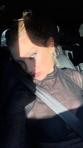 [2025.03.21] stellamaxwell_3593567775027204939.jpg