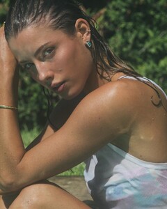 [2025.03.23] ashwilksstylist_485859319_17961039539871471_7375635571596298882_n.jpg