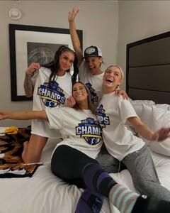 [2025.03.23] livvydunne_486650499_18499158361027168_1522673196569720869_n.jpg