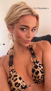 [2025.03.25] livvydunne_3596169161983954799.jpg