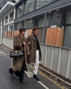 [2025.03.26] taylor_hill_486848966_18499375402024492_958724233246672358_n.jpg