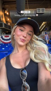 [2025.03.27] livvydunne_3597895188527080200.jpg