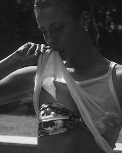 [2025.03.28] ashwilksstylist_487062922_17961441965871471_3921721817593523701_n.jpg