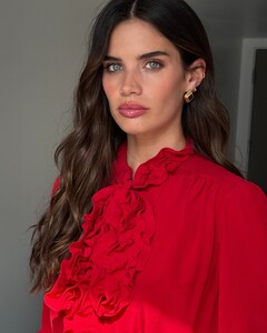 [2025.03.31] sarasampaio_487452923_18501735577058288_2948696330910368370_n.jpg