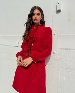 [2025.03.31] sarasampaio_488532535_18501735547058288_2836710484365279978_n.jpg