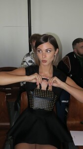 [2025.03.03] carmellarose_3580110027068399617.jpg