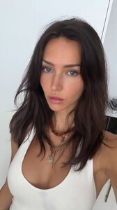 [2025.03.03] rachelc00k_3580042955593660719.jpg