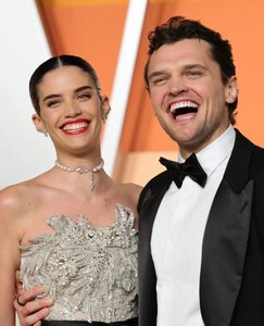 [2025.03.03] sarasampaio_482919893_18495759298058288_4199227654229612374_n.jpg