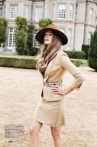 Elle-Macpherson-Elle-US-October-2010-7.thumb.jpg.026d3dab9ed09a1bcefb5aaeec699f87.jpg