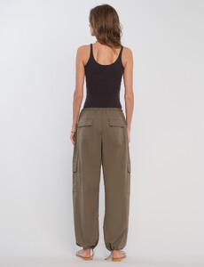 Heartloom_13279_240r55b_aviva_pant_D_back.jpg