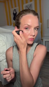 JosephineSkriver-TikTok105.thumb.jpg.e9b254614ad840e0fe7f2454433b918d.jpg