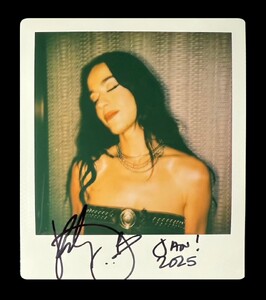 Katy Perry nos bastidores do programa Jimmy Kimmel Live! .jpeg