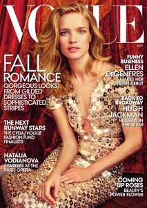 Leibovitz_US_Vogue_November_2014_Cover.thumb.jpeg.f2a74b17c6c37fd3223988ce3a77fd62.jpeg