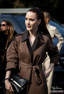 MRB-Candids2025-ArrivingattheTodsFashionshowduringtheMilanFashionWeek-006.jpg