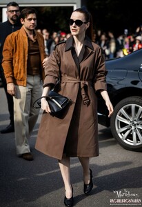 MRB-Candids2025-ArrivingattheTodsFashionshowduringtheMilanFashionWeek-009.jpg