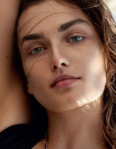 PORTER-Magazine-9-Andreea-Diaconu-by-Cass-Bird-11.thumb.jpg.b374691364a55523753bb5bff985cec5.jpg