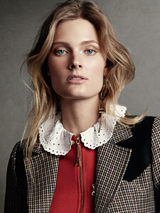 constance-jablonski-by-christian-macdonald-for-vogue-australia-november-2014-41.thumb.jpg.3a25afe2055e1df9f50f1e404682a7ec.jpg