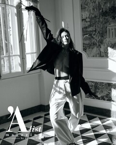 idianamoldovan feed 2025-03-16 16.05 DHQ76xQtRO__2_5 485153510_18491285224040486_315841761411299853_n.jpg