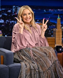 kate-hudson-on-the-tonight-show-02.25.2025-2.jpg