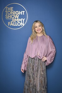 kate-hudson-on-the-tonight-show-02.25.2025-5.jpg